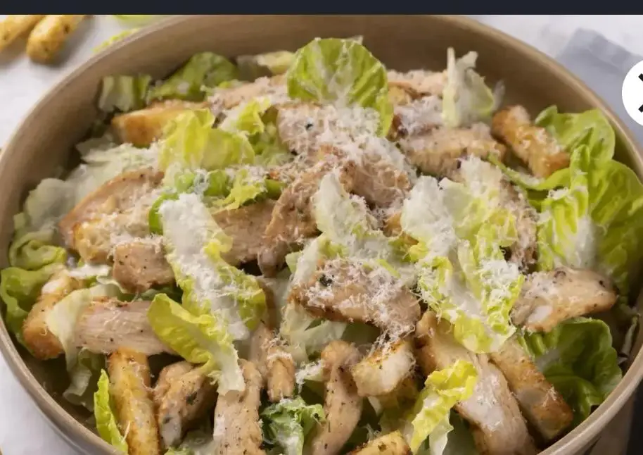 TAVUKLU SEZAR SALATA