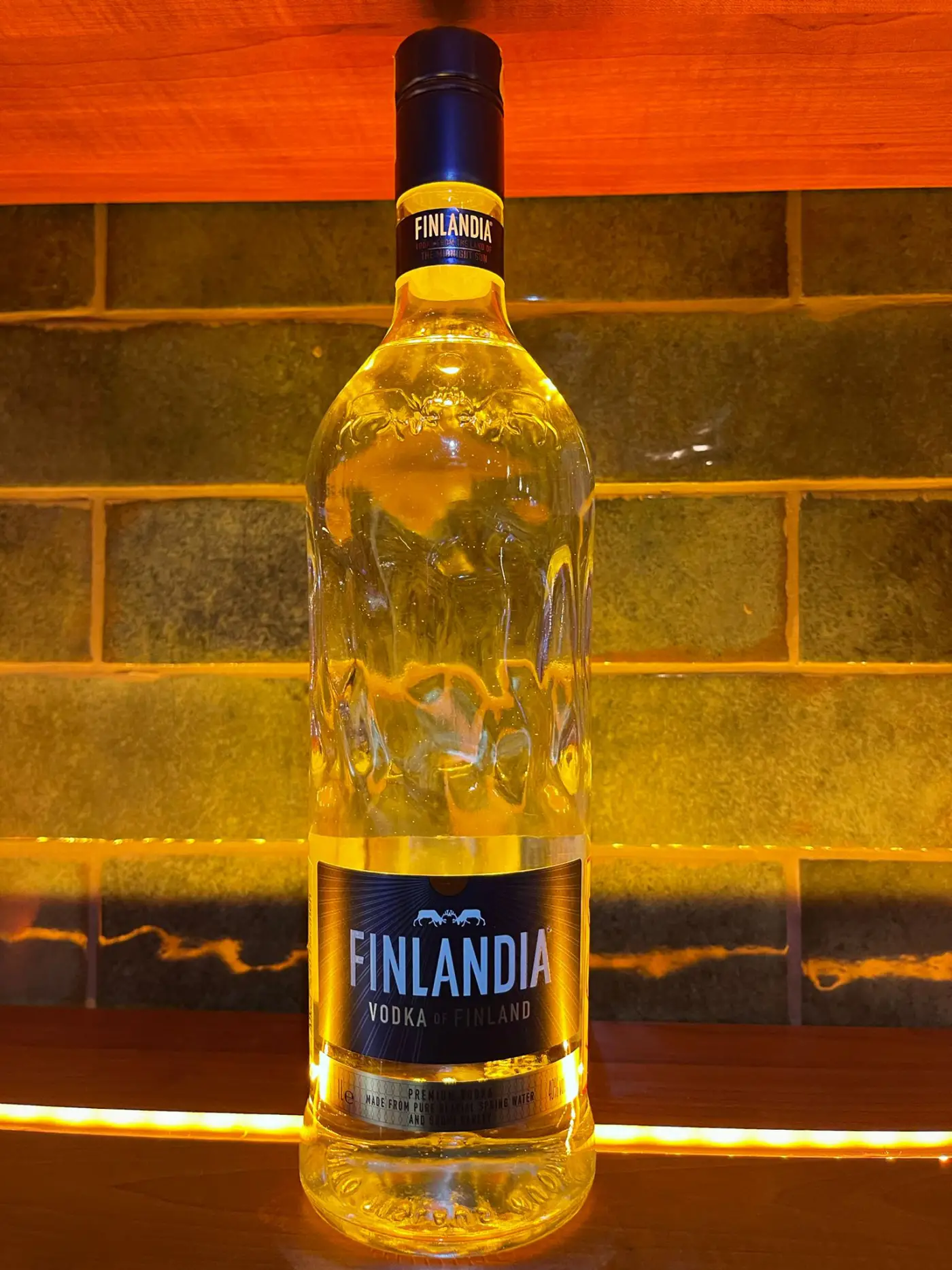 FINLANDIA  8 CL